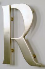 "R" shaped pull handle