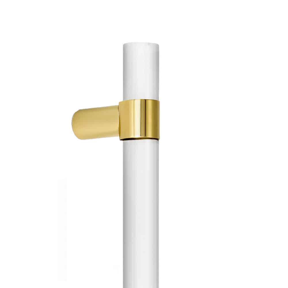 Sophisticated Gold-Accented Door Handle with Modern Functionality